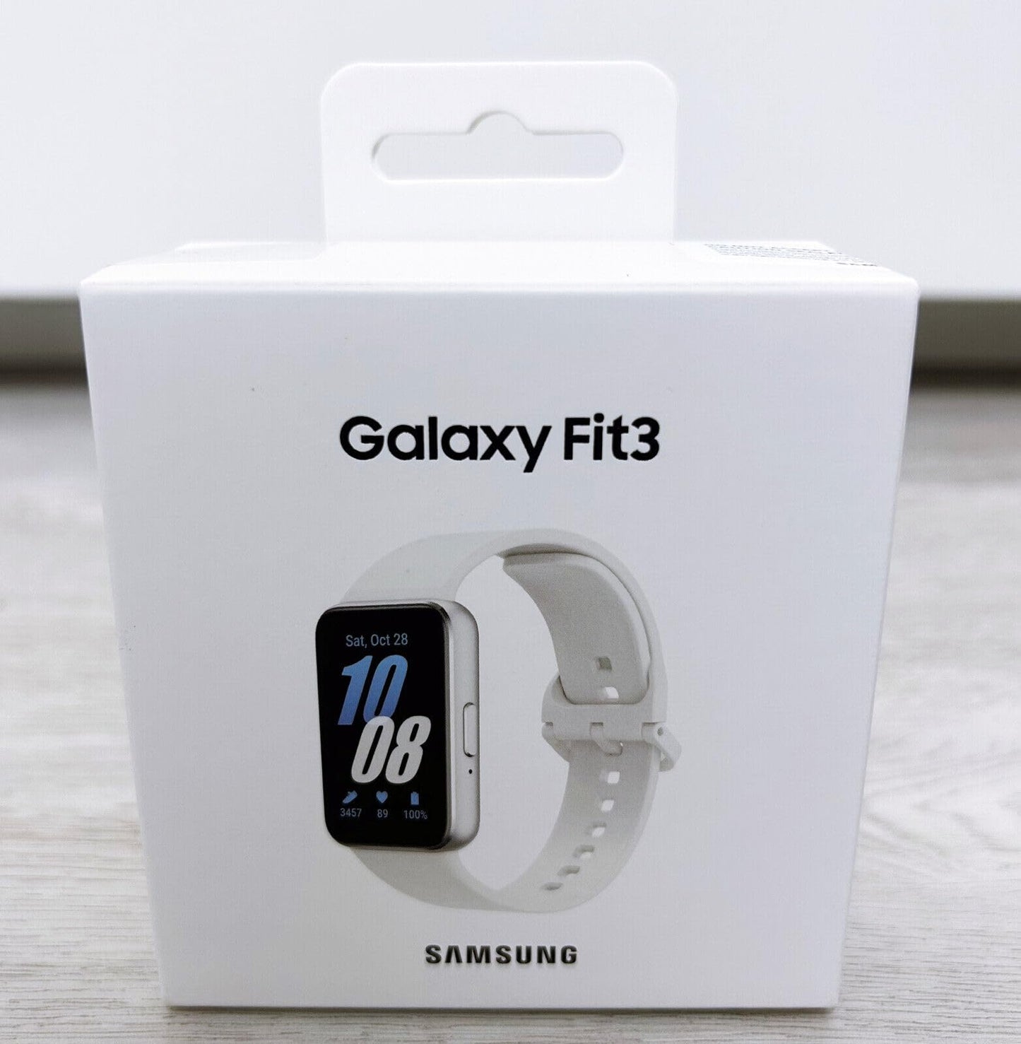 Fitness Tracker with 1.6" AMOLED Display, 14-Day Battery Life and Exercise Modes